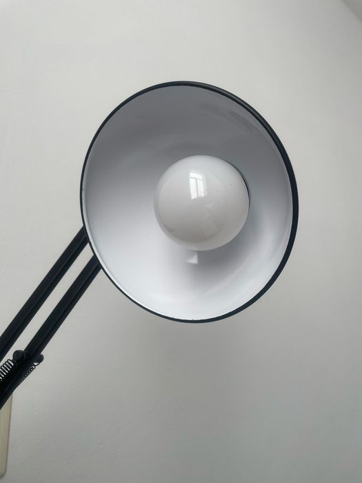 Лампа на стольный срочноо!