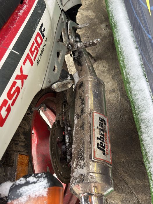 Suzuki katana 750 на части