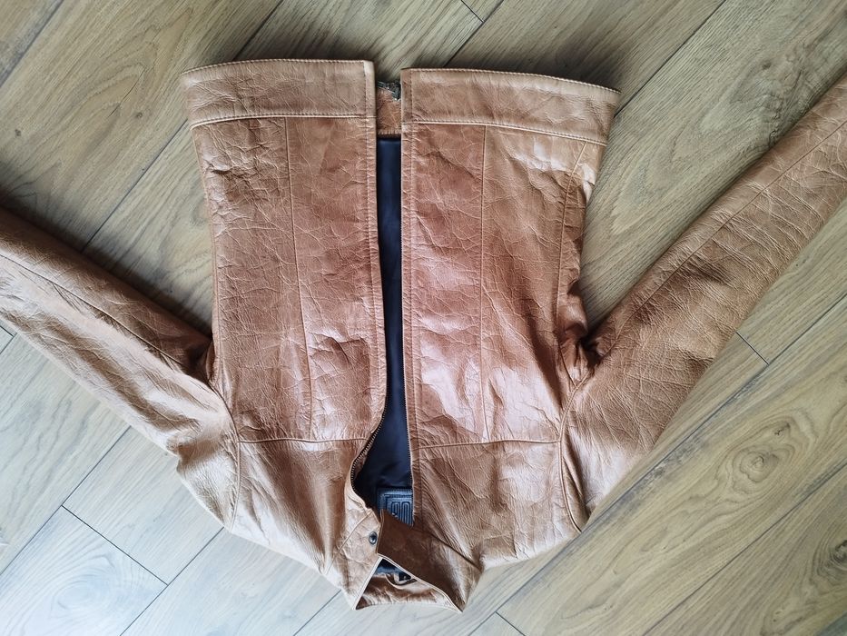 Vând geaca de piele dama, firma HUB