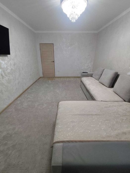 продам 2 комнатную квартиру