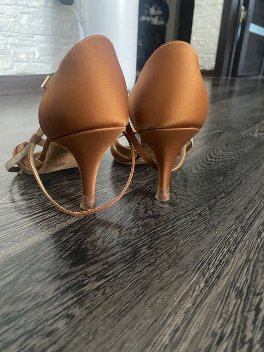 Туфли танцевальные