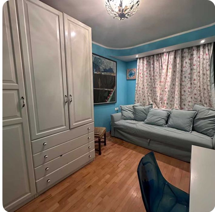 Дава се под наем Тристаен апартамент в София, Стрелбище - 100 кв.м за 1196.97 € - Снимка #3