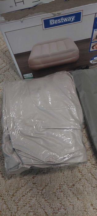Надуваем дюшек Bestway 191 x 97 x 42/ Вградена помпа