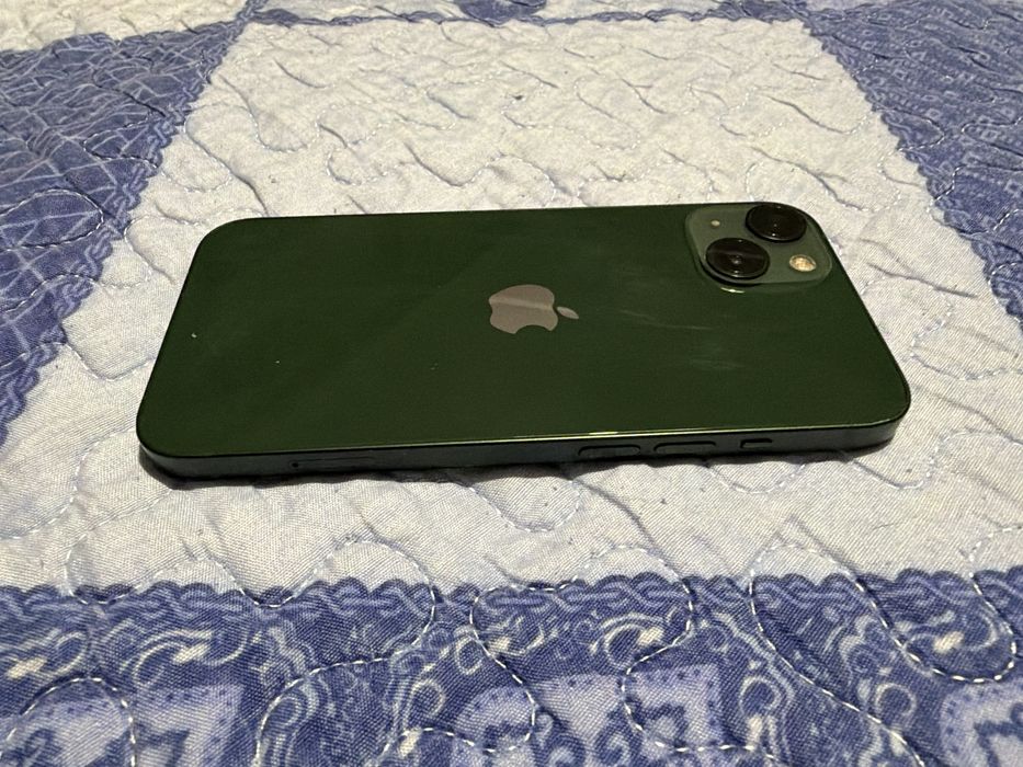 Iphone 13, 128gb, батарея-100%,      продам за рубли