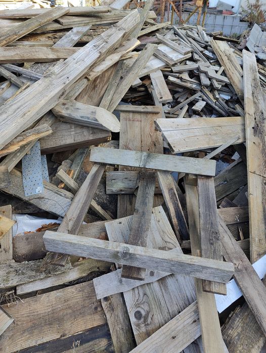 Vând lemne pentru foc