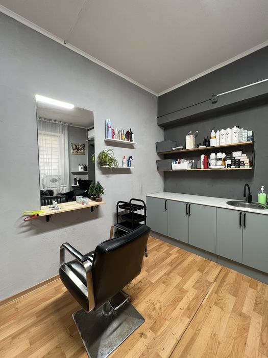 Кресло парикмахера в аренду