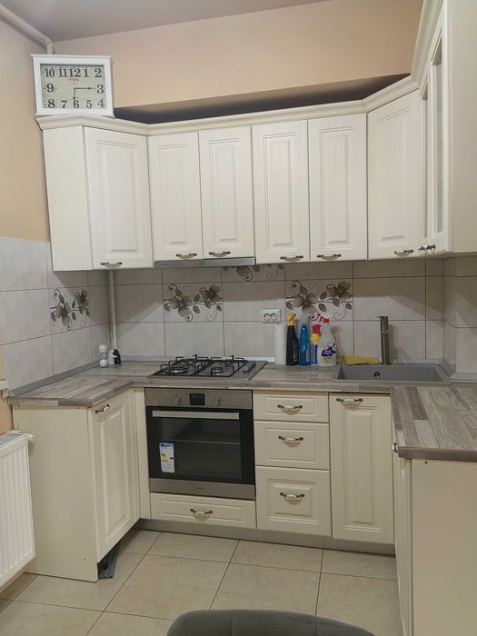 Închiriere apartament 2 camere cu curte proprie