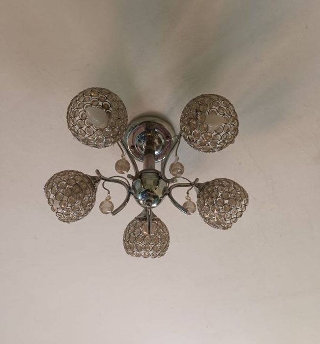 Люстры для разных комнат, 3 вида.