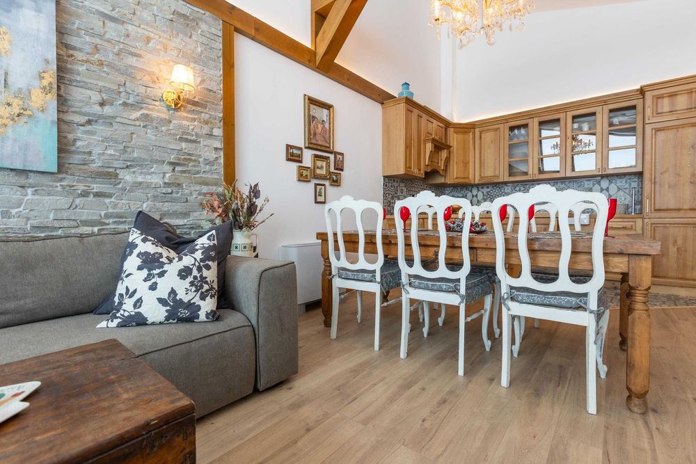 Продава се Къща в Разлог - 107 кв.м за 3701 €/кв.м - Снимка #3