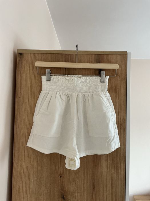 Ленени къси панталони Bershka