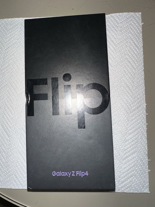 Samsung Z Flip 4 128 gb rami 8 gb
