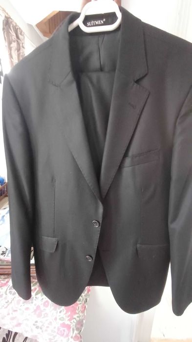 Costum bărbați negru,Slim ,mărimea L purtat o singură data