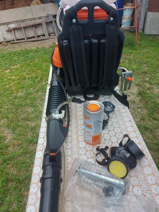 Atomizator pentru stropit pomii din livadă