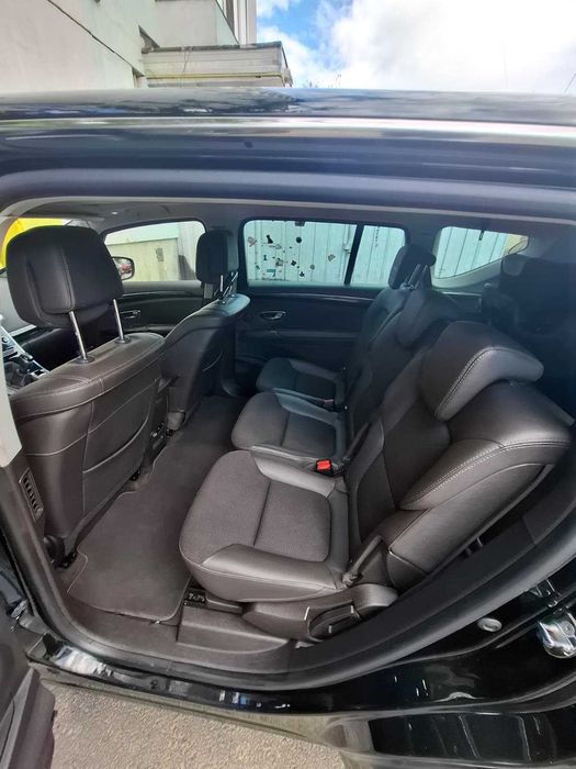 RENAULT ESPACE V 2017 – 1.6 dCi 131 kW / 160 CP, Manuală, 7 Locuri, Negru Metalizat