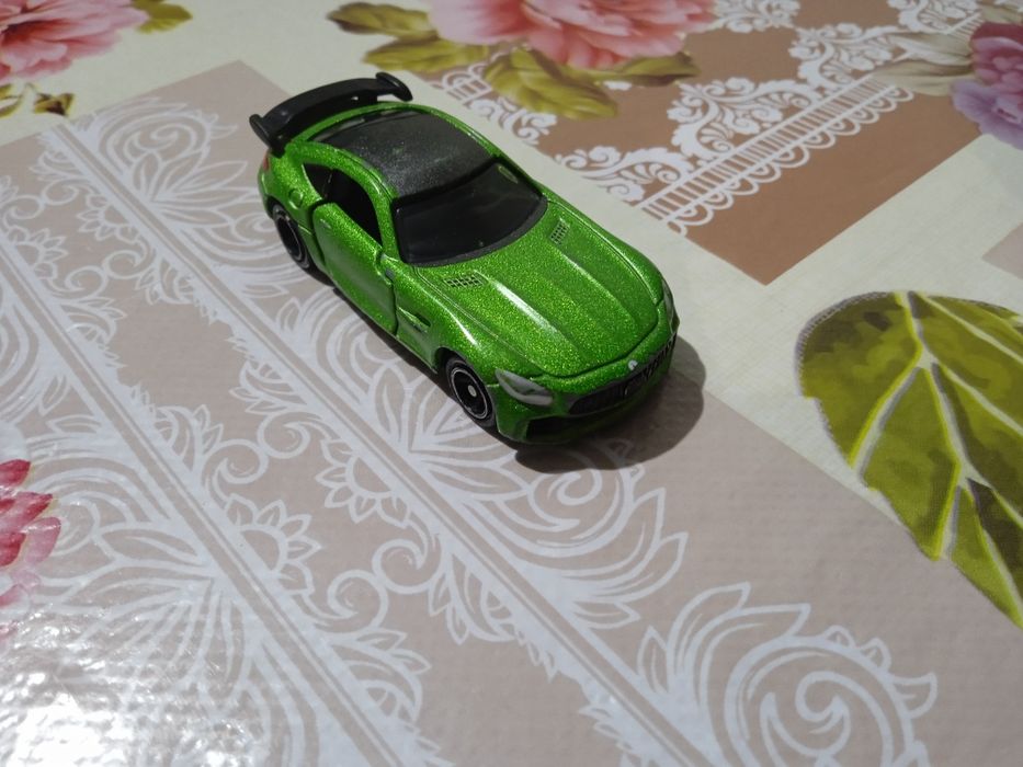 Продам пару машин из Томика