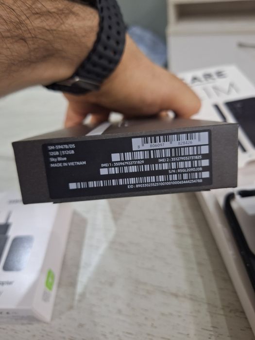 Samsung Galaxy S26 Plus 512GB / 12GB RAM + 45W Fast Charger + Case