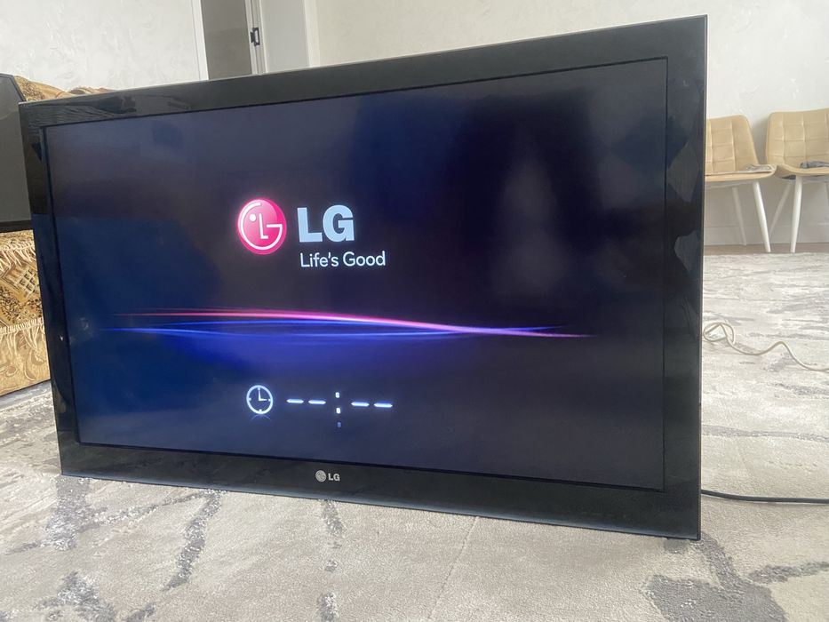 Продам телевизор LG 42LK451-ZA