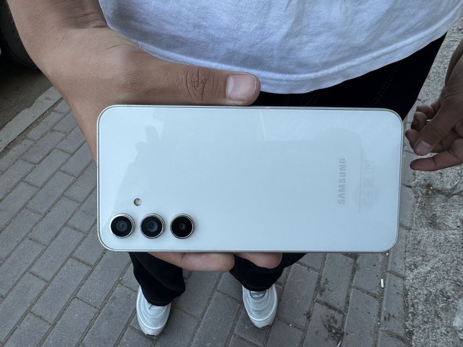 Продам телефон samsung a54 5g
