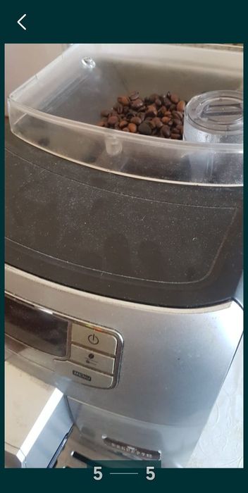 Vând expresor marca SAECO