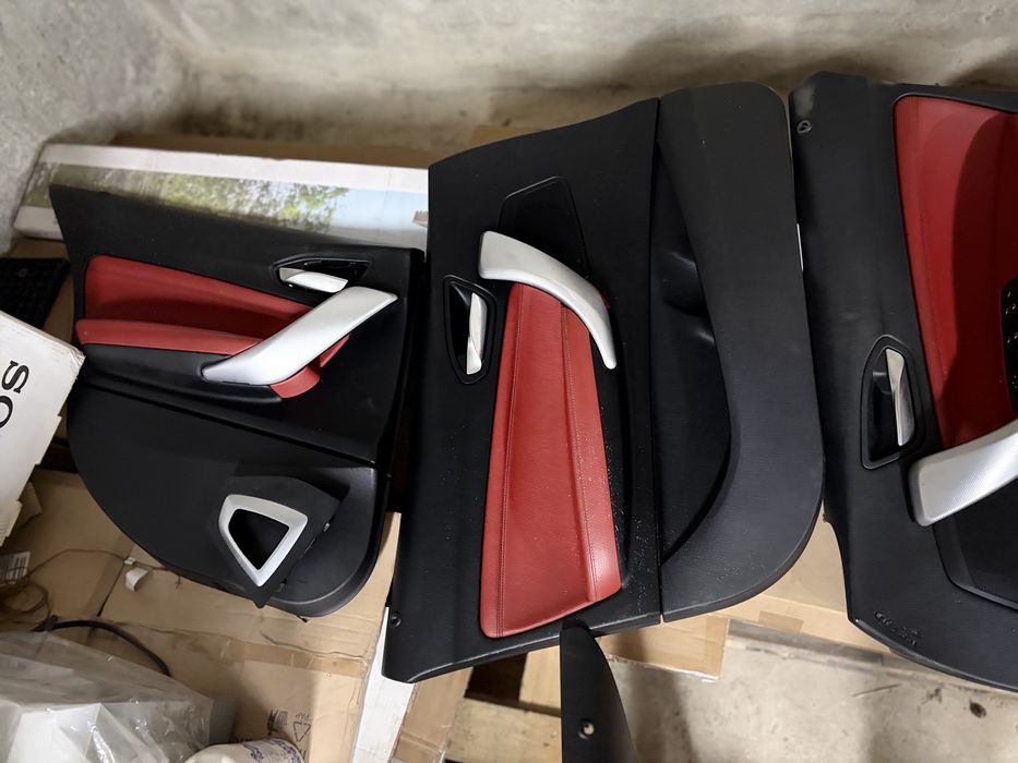 Червен рекаро салон BMW F20 135i