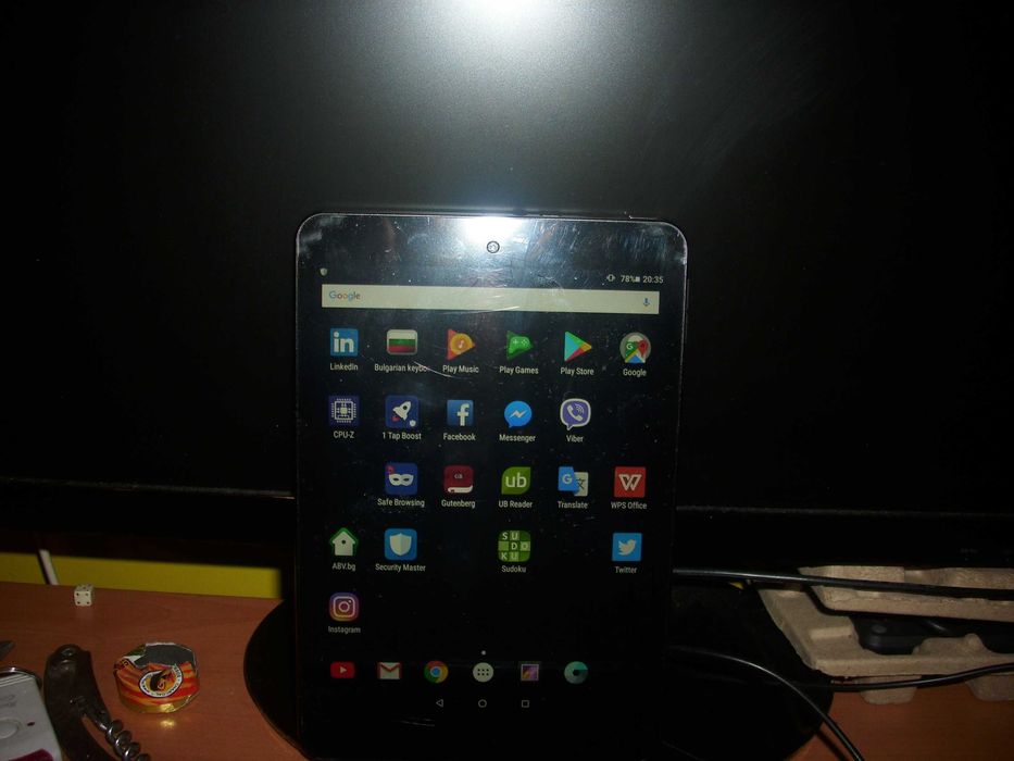 таблет Ifivemini5  8 инчов 2 GB RAM и 32 GB вътр. памет с калъф