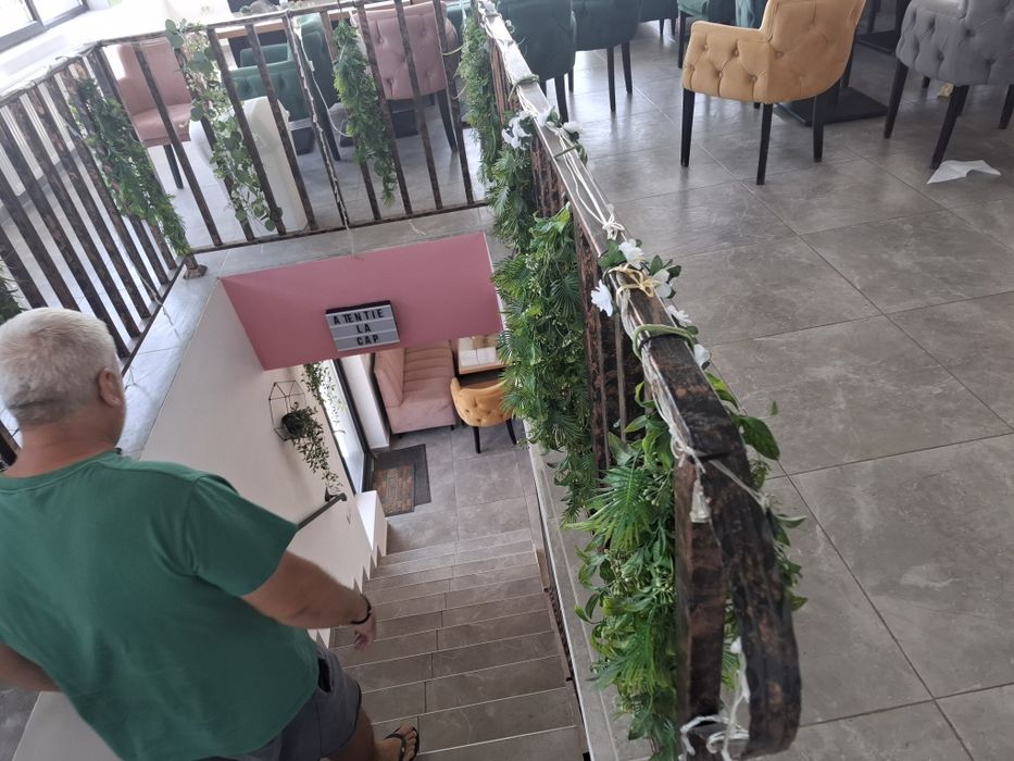 Închiriez spațiu comercial/ Resturant  complet