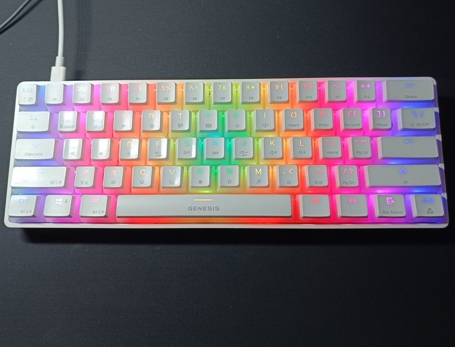 ГЕЙМЪРСКА Клавиатура Genesis Thor 660