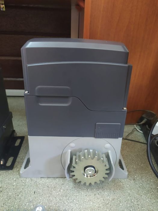 Консоль для откотных ворот