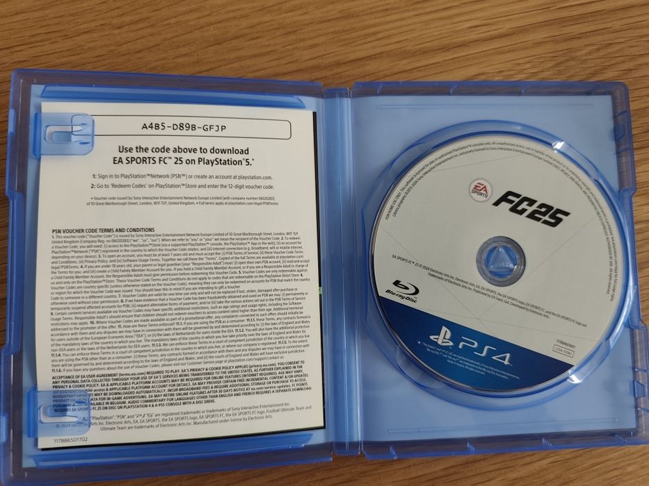 Игра FC25 за PS4 - перфектна, като нова