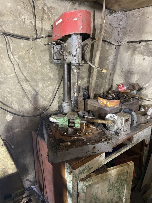 Сверлильный станок