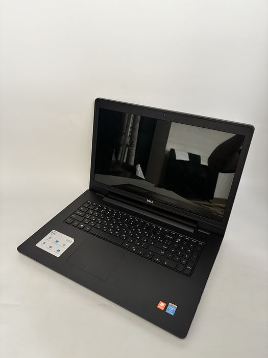 Ноутбук Dell 17 дюймов офисный