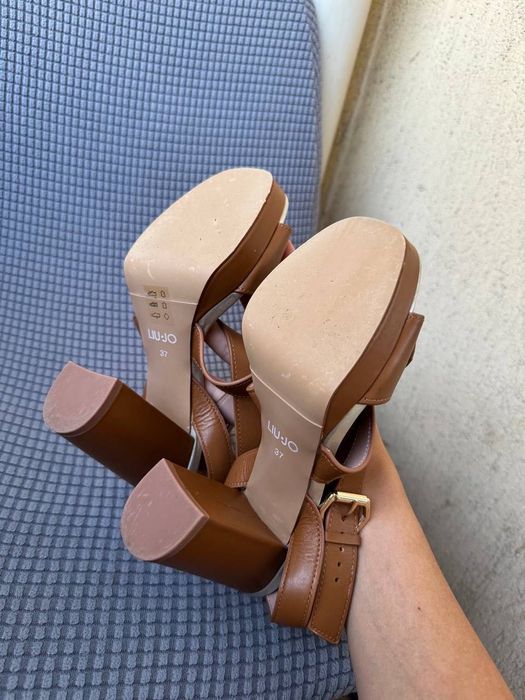 Кожени обувки на ток Liu Jo 37 размер