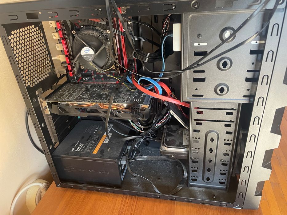 Продавам системен блок с DDR4.