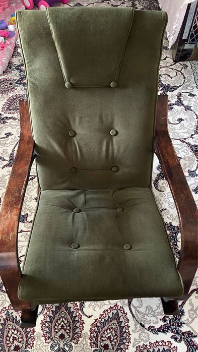 Качалка кресло продается