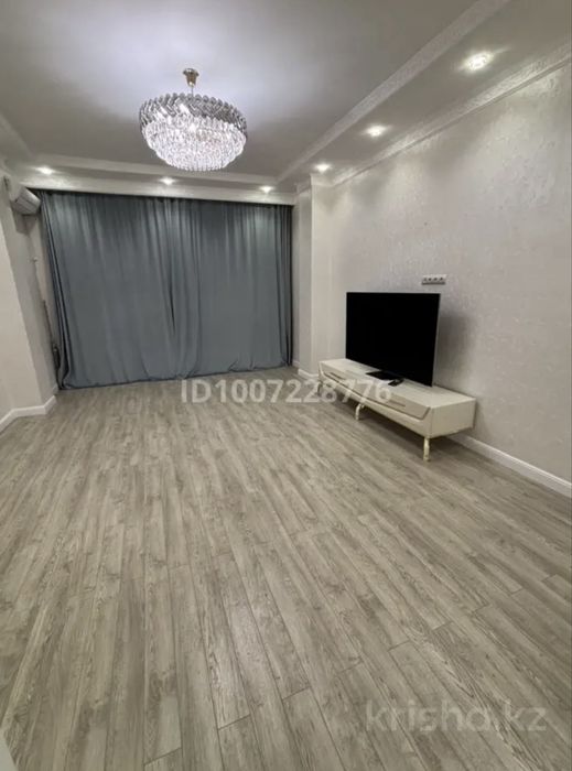 Продам 4-комнатную квартиру