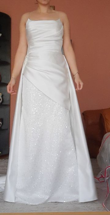 Rochie mireasa cu trena