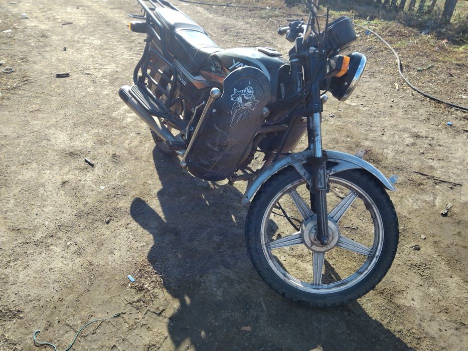 Продам мотоцикл яки 150сс