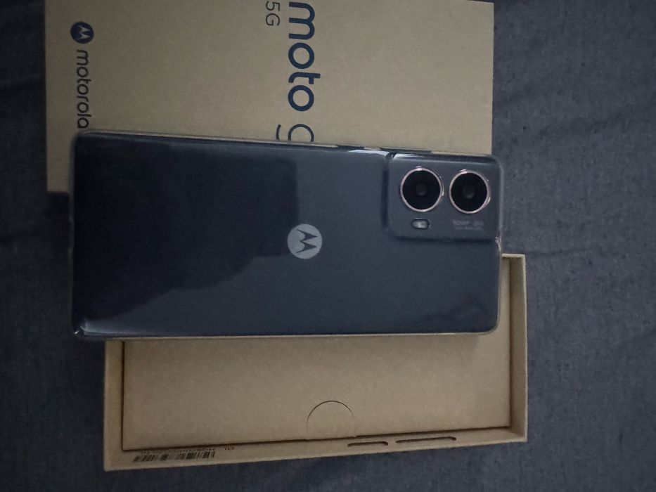 Vand motorola g85 5g nou