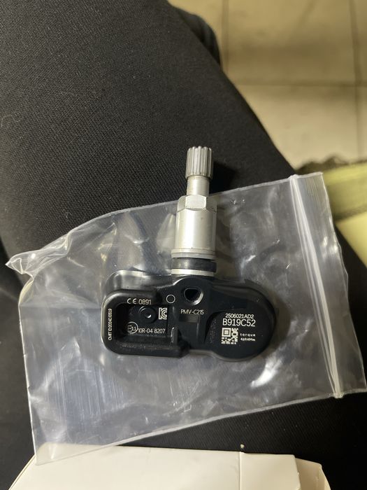 Продам Датчик давления шин для Тойоты