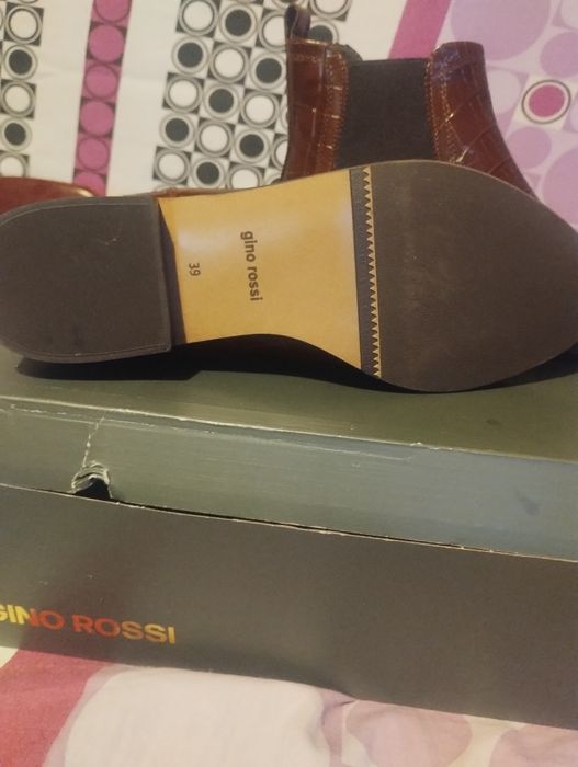 Ghete firma GINO ROSSI