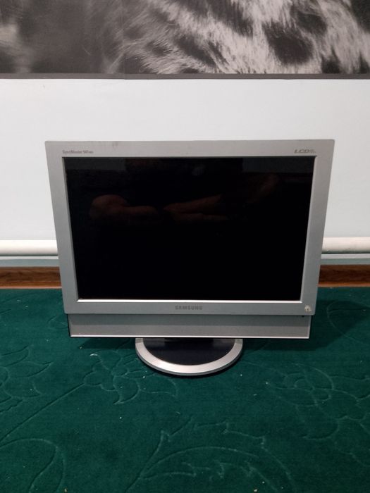 Продается-монитор