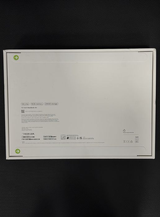 Продавам нов MacBook AIR M4