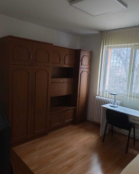 apartament 2 camere decomandat