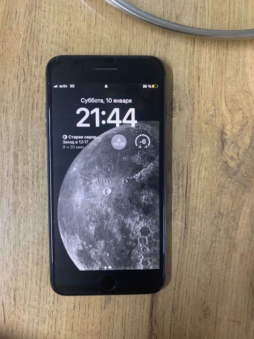 Айфон 8+ продам в хорошем состояний