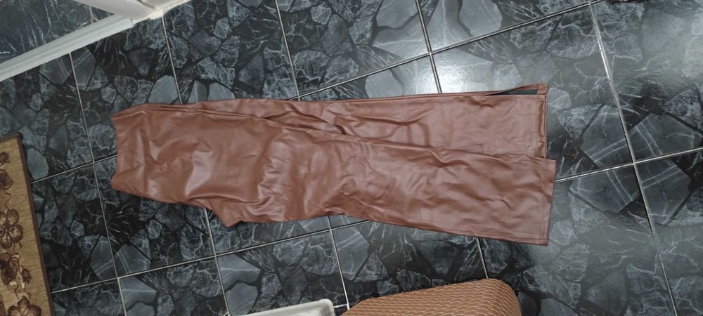 Дамски кожен панталон