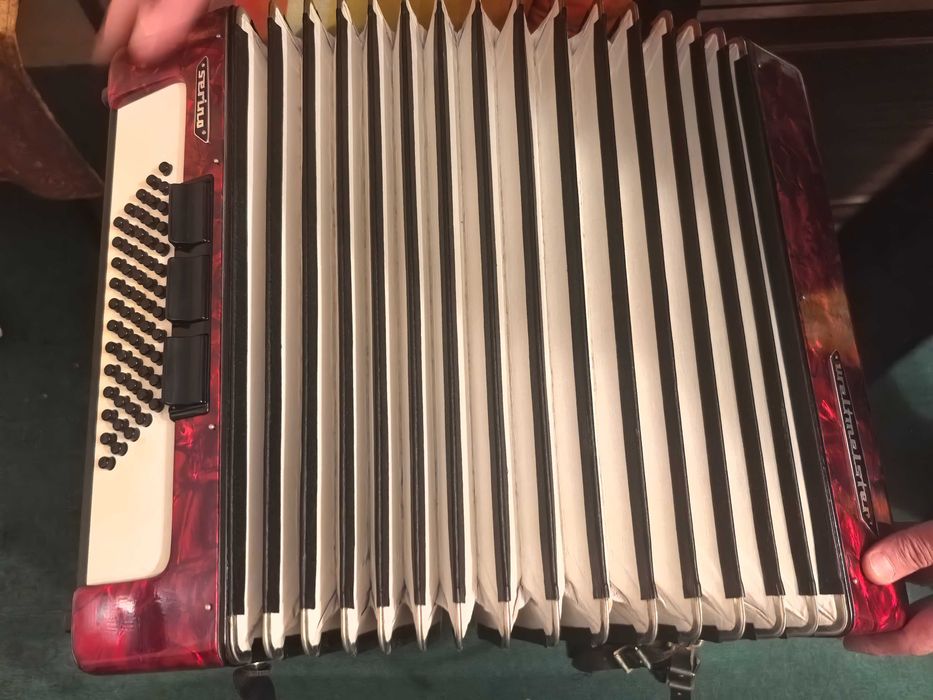 Акордеон Weltmeister 60 баса