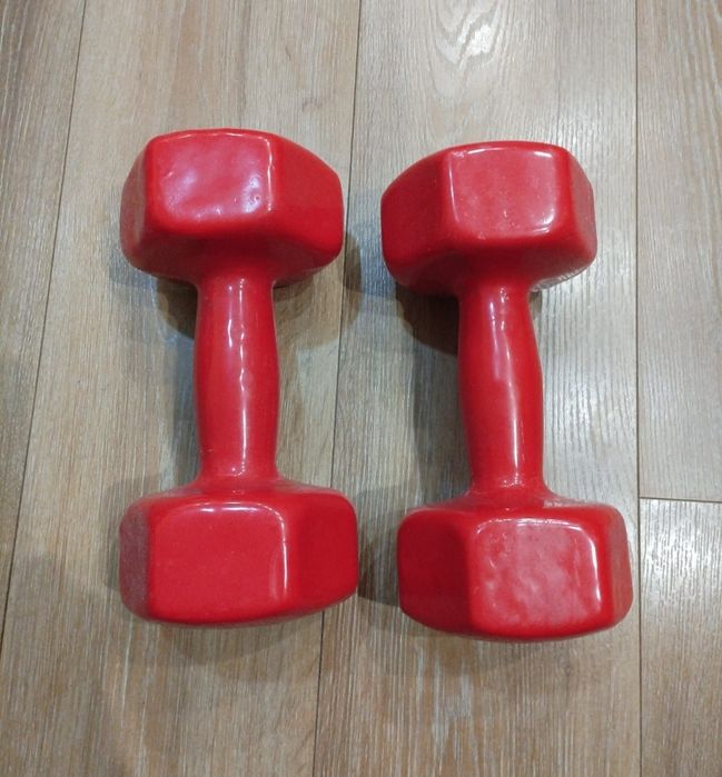 Дъмбели 2 бр по 10 кг