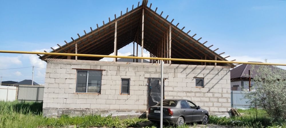Продам дом в байсерке не достроен