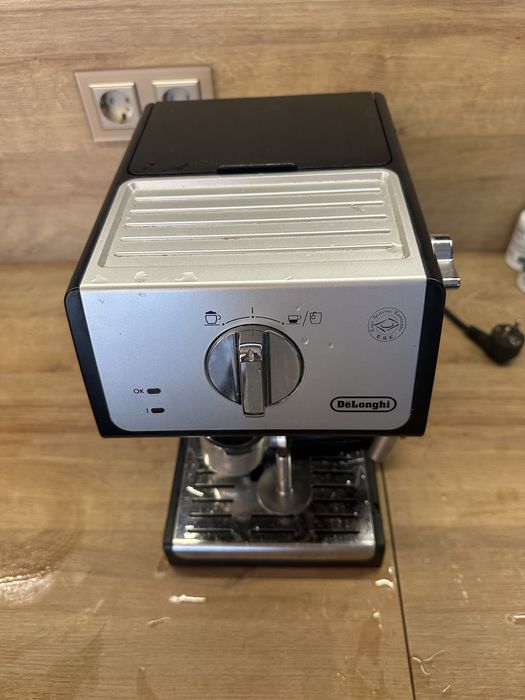 Еспресо кафемашина Delonghi