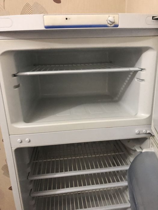 Продам холодильник Индезит